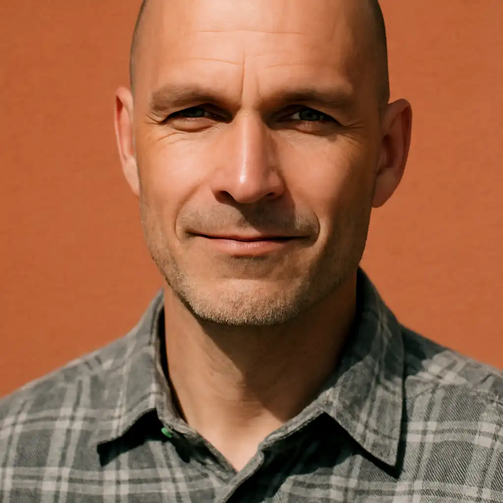 Oliver Thompson